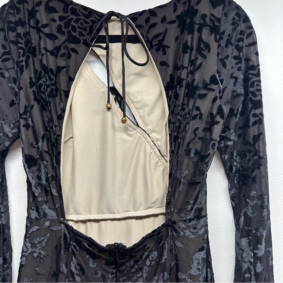 SAINTS & SECRETSElegant Black Floral Dress SIZE M - Picture 4 of 13